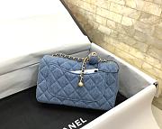 Chanel Flap Bag Denim Size 21 x 17 x 6 cm - 5