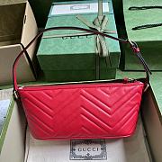  Gucci GG Marmont Shoulder Bag Red Size 23 x 12 x 10 cm - 4