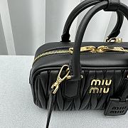 MiuMiu Sheepskin Pleated Bag Black Size 23 x 8 x 12 cm - 3