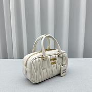 MiuMiu Sheepskin Pleated Bag White Size 23 x 8 x 12 cm - 6