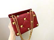 Valentino Garavani Roman Stud Chain Bag Small Red Size 24 x 16 x 10 cm - 5