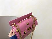 Valentino Garavani Roman Stud Chain Bag Small Pink Size 24 x 16 x 10 cm - 5