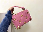 Valentino Garavani Roman Stud Chain Bag Small Pink Size 24 x 16 x 10 cm - 4