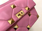Valentino Garavani Roman Stud Chain Bag Small Pink Size 24 x 16 x 10 cm - 3