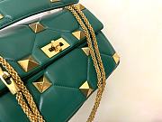 Valentino Garavani Roman Stud Chain Bag Small Green Size 24 x 16 x 10 cm - 3