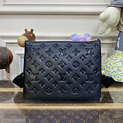 Louis Vuitton Coussin Small Handbag Black Size 26 x 20 x 12 cm - 3
