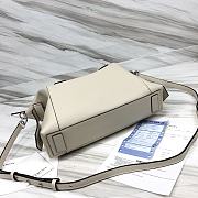 Givenchy Antigona White Bag Size 30 x 8 x 25 cm - 4