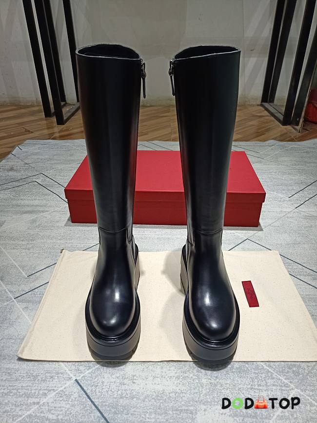Valentino Garavani Uniqueform Leather Wedge Platform Knee-High Boots Black - 1