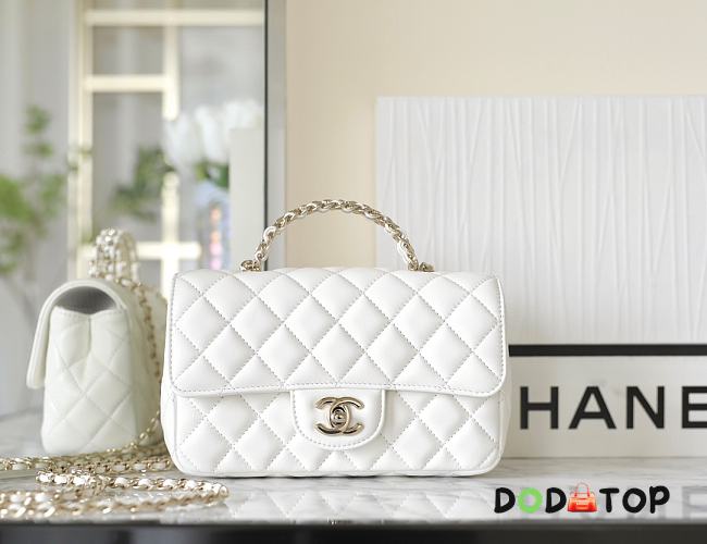 Chanel Rhinestone Portable Flap Bag White Size 20 x 12 x 6.5 cm - 1