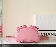 Chanel Double Pocket Retro Backpack Pink Size 20.5 x 20 x 15 cm - 4