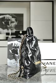 Chanel 22 Black Backpack Size 29 x 34 x 10.5 cm - 2