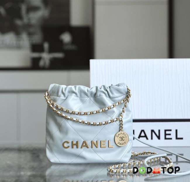 Chanel 22 Blue Bag Size 19 x 20 x 6 cm  - 1