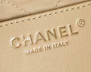 Chanel 22 White Bag Size 19 x 20 x 6 cm - 3