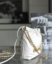 Chanel 22 White Bag Size 19 x 20 x 6 cm - 2