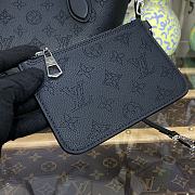 Louis Vuitton Mahina Floral PM Tote M21848 Black Size 20 x 20 x 12.5 cm - 4