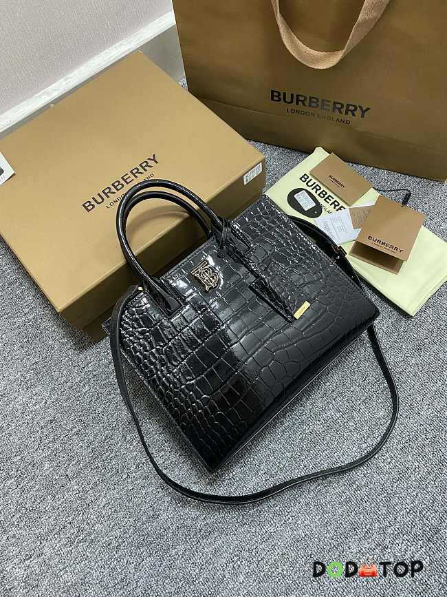 Burberry Tote Bag Crocodile Black Size 27 x 11 x 20 cm - 1