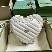 Gucci Interlocking G Mini Heart Shoulder Bag White Size 20 x 17.5 x 6.5 cm - 1