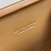 Bottega Veneta Knot Brown Bag Size 20.5 x 6 x 12.5 cm - 2