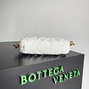 Bottega Veneta Knot White Bag Size 20.5 x 6 x 12.5 cm - 4
