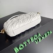 Bottega Veneta Knot White Bag Size 20.5 x 6 x 12.5 cm - 3