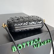 Bottega Veneta Knot Black Bag Size 20.5 x 6 x 12.5 cm - 5