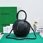 Botega Venata Mava Top Handle Bag Black Size 22 x 22 x 22 cm - 4