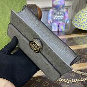 Gucci Interlocking G Leather Chain Wallet WOC Gray Size 20 × 12 × 4 cm - 3