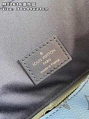 Louis Vuitton LV Christopher Medium Backpack M22636 Size 38 x 44 x 21 cm   - 6