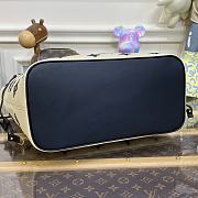 Louis Vuitton LV Neverful MM Handbag M22838 Size 31 x 28 x 14 cm - 6