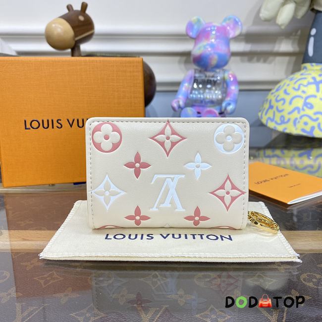 Louis Vuitton LV M82291 Wallet Size 12 x 9 x 3.5 cm - 1