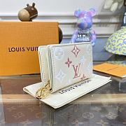 Louis Vuitton LV M82291 Wallet Size 12 x 9 x 3.5 cm - 3