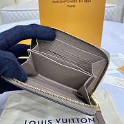 Louis Vuitton LV Zipper Coin Purse M60574 Size 11 x 8 cm - 4