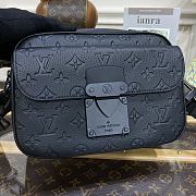 Louis Vuitton LV S-Lock Messenger Taurillon Monogram M45806 Black Size 22 x 18 x 8 cm - 4
