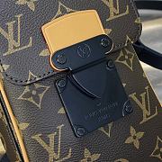  Louis Vuitton S-Lock Vertical Wearable Wallet M82535 Size 12 x 19 x 7 cm - 2