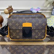 Louis Vuitton LV S Lock Messenger Bag Size 22 x 18 x 8 cm - 1