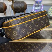 Louis Vuitton LV S Lock Messenger Bag Size 22 x 18 x 8 cm - 5