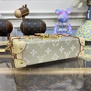 Louis Vuitton LV Petite Malle Handbag M22882 Gold Size 20 x 12.5 x 6 cm - 2