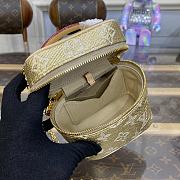 Louis Vuitton LV Micro Vanity Handbag M82467 Gold Size 11 x 10 x 8 cm - 4