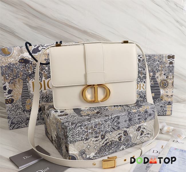 Dior Montaigne 30 Flap Bag White Size 24 x 17 x 8 cm - 1