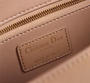 Dior Montaigne 30 Flap Bag Pink Size 24 x 17 x 8 cm - 5