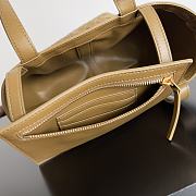 Bottega Veneta Tote Caramel Bag Size 23 x 18 x 15 cm - 4