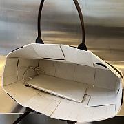 Bottega Veneta Tote Bag Black/White Size 46 x 34.5 x 11 cm - 3