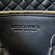 Bottega Veneta Cobble Small Black Size 26 x 21 x 9 cm - 2