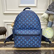 Louis Vuitton LV Discovery Small Backpack Blue Flower M22558 Size 29 x 38 x 20 cm - 1