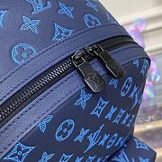 Louis Vuitton LV Discovery Small Backpack Blue Flower M22558 Size 29 x 38 x 20 cm - 4