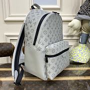 Louis Vuitton LV Discovery Small Backpack Grey Flower M22558 Size 29 x 38 x 20 cm - 3