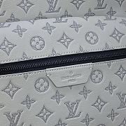 Louis Vuitton LV Discovery Small Backpack Grey Flower M22558 Size 29 x 38 x 20 cm - 2