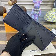 Louis Vuitton LV Blue Wallet M82563 Size 11.5 x 9 x 1.5 cm - 2