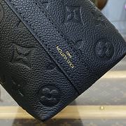 Louis Vuitton LV Sac Sport Black M46609 Size 27 x 22 x 10.5 cm - 5