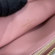 Louis Vuitton LV Coussin PM Handbag M22398 Size 26 x 20 x 12 cm - 5